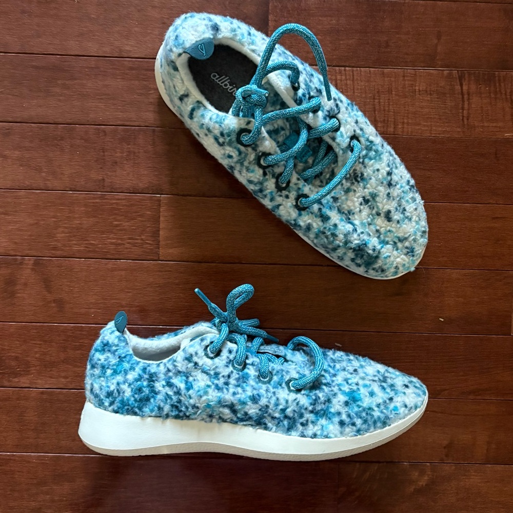 Like New Allbirds Speckled Blue and White Wool Sneakers